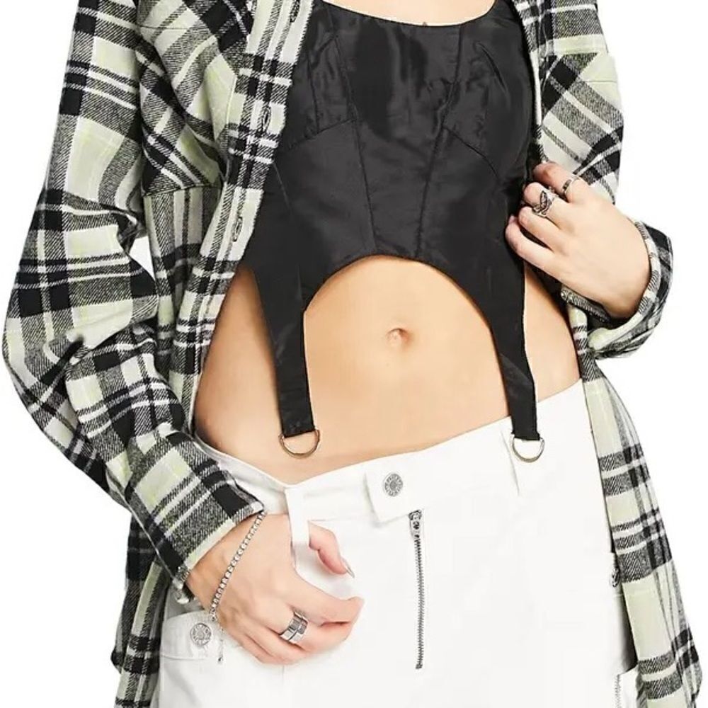TOPSHOP Women's Oversize Button-Up Shirt in the Size UK Medium/USA 8-10 - Picture 6 of 7